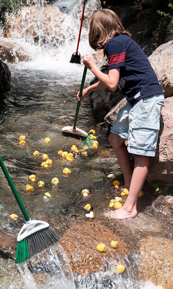 TheVillage-July4th-DuckyRaces